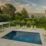 Villa Giomoa 8, Emma *